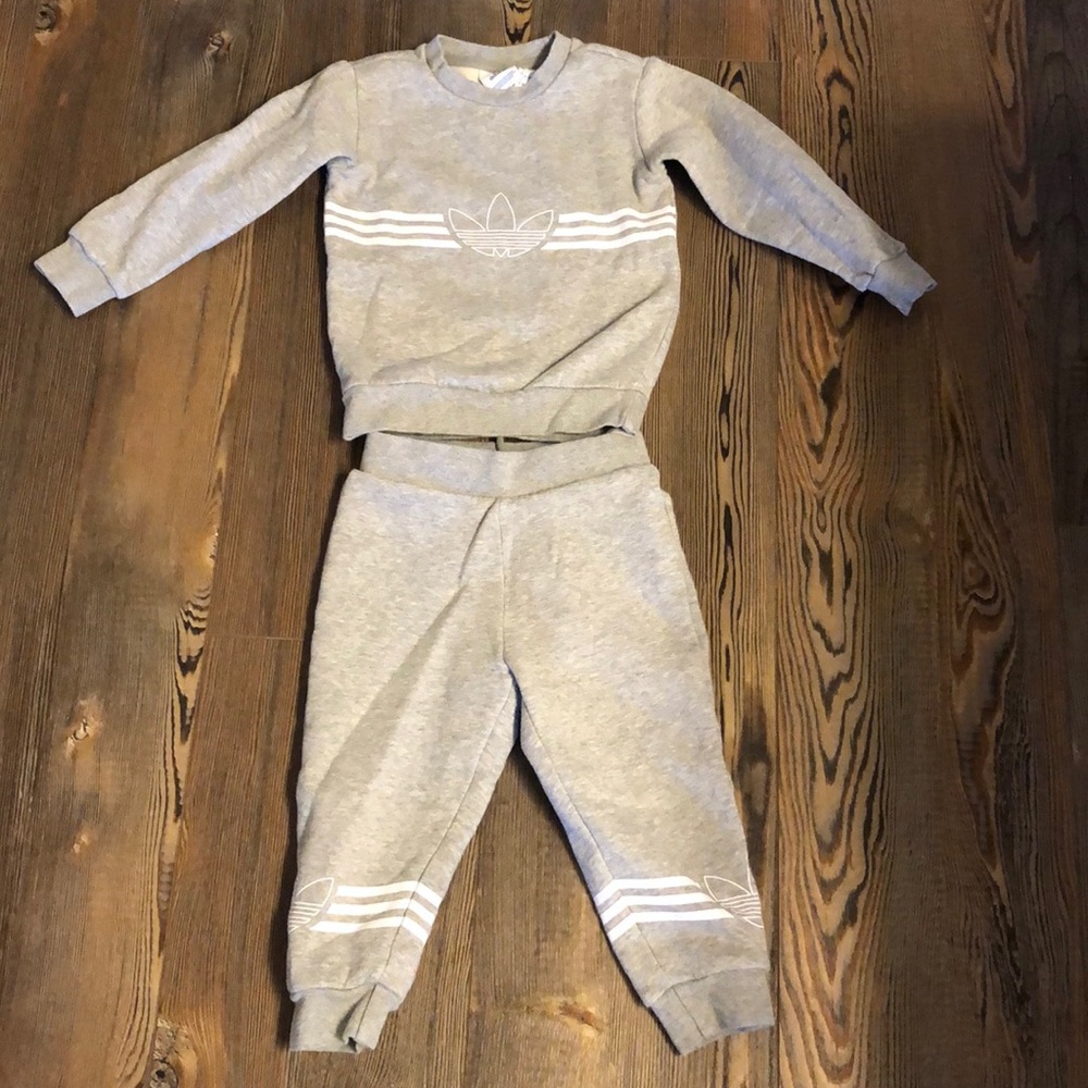 Adidas 2t toddler set